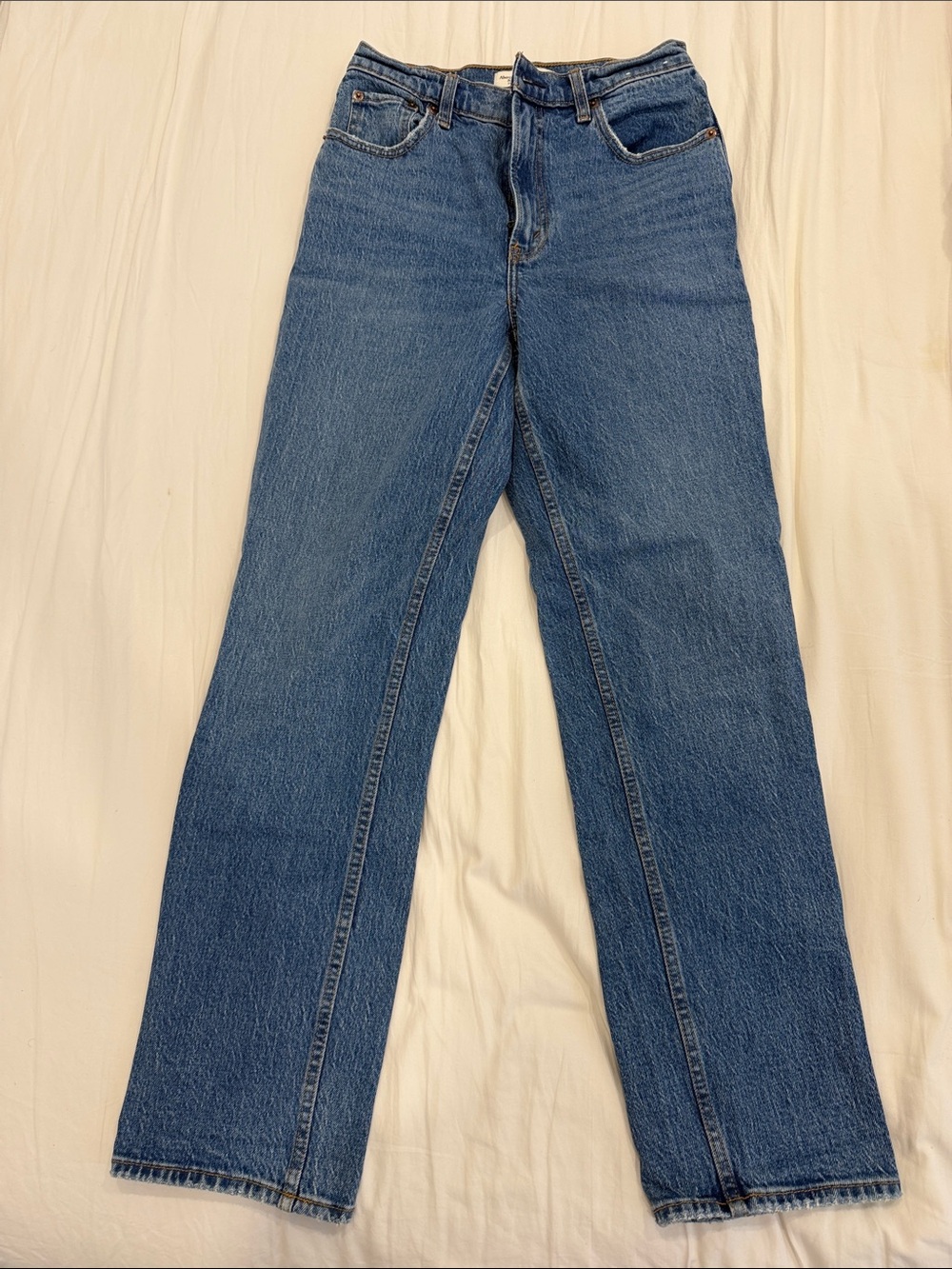 A&F 90s Straight Ultra High Rise Blue Wash Jean